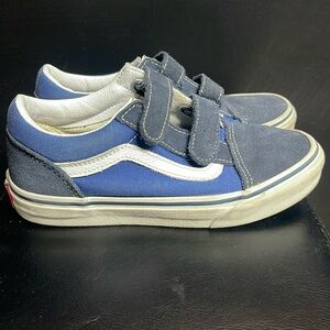 Kids Old Skool V Shoes size 3 Velcro Style